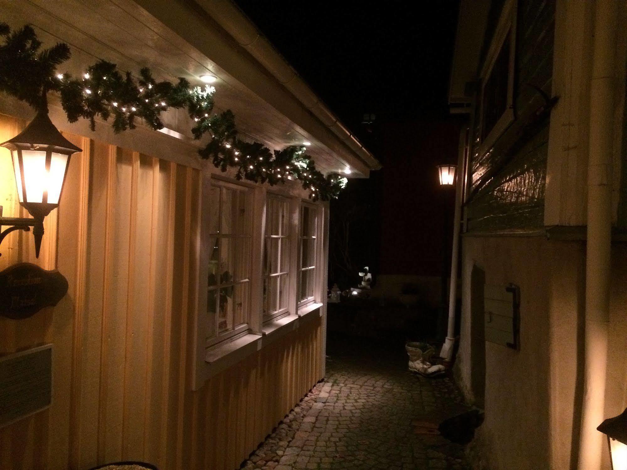 Hotel Amalias Hus Gränna Extérieur photo