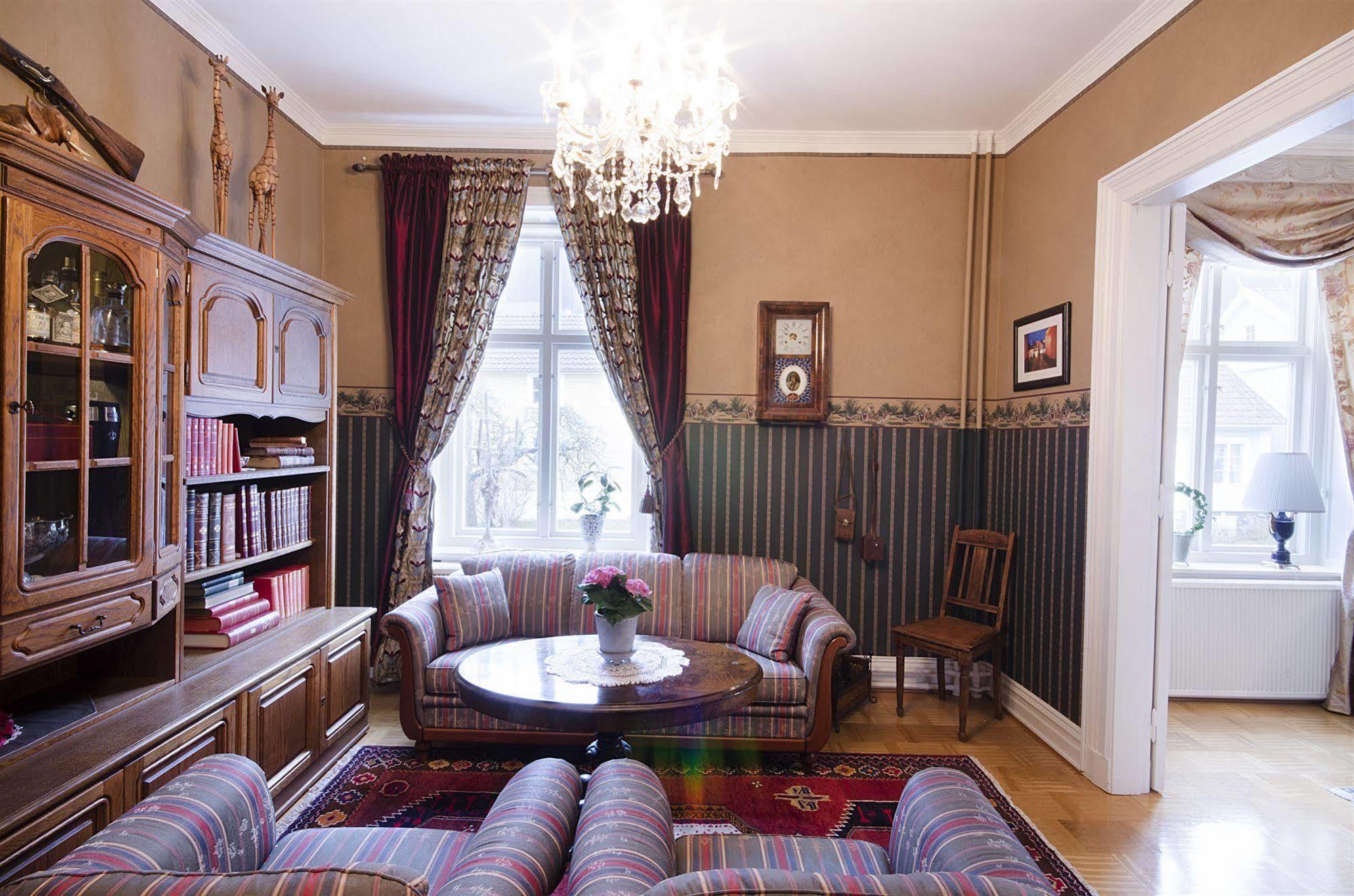Hotel Amalias Hus Gränna Extérieur photo